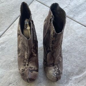 Matisse Textured Snakeskin Ankle Boots - Brown and Cream